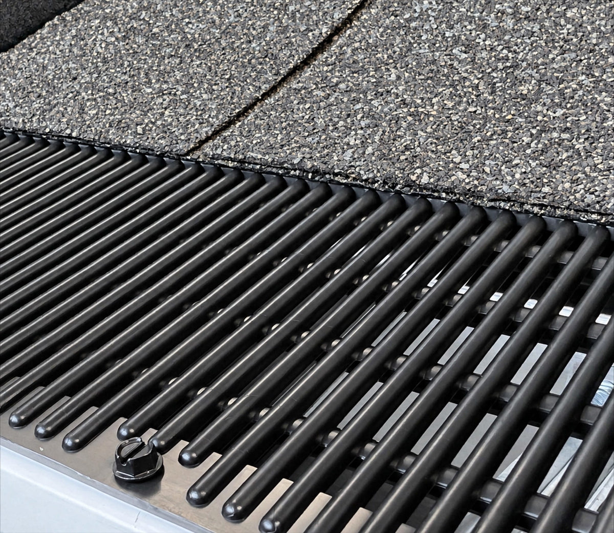 Stealth Gutter Defense® – Polypropylene Gutter Guard & Leaf Protection System - 100' (25x 4ft Panels) - Fits Both 5" & 6" Gutters